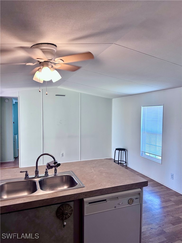 2 Bed ManufacturedHome for Sale in Sugarmill, FL, $84,500 — photo 8