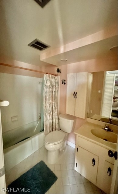 2 Bed Condominium for Sale in Naples, FL, $200,000 — photo 8