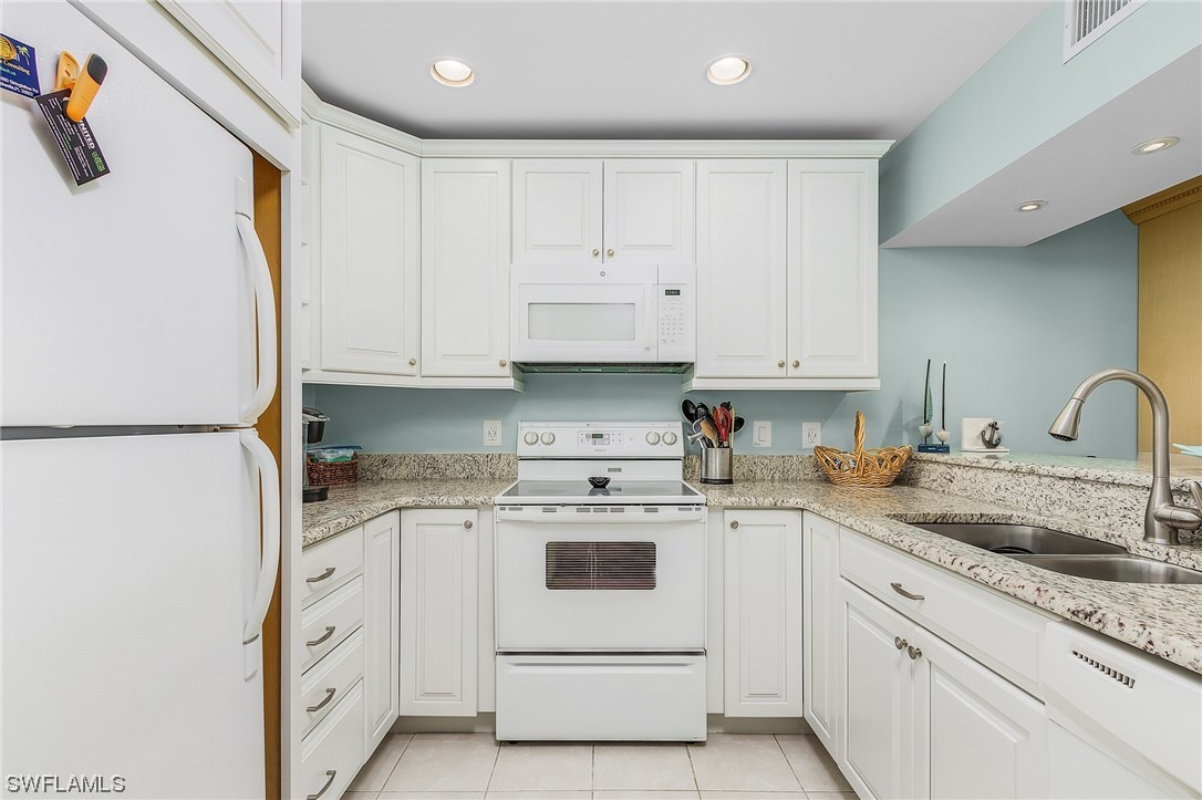 2 Bed Condominium for Sale in Bokeelia, photo 8