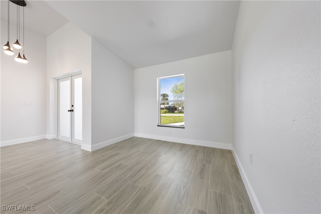 3 Bed SingleFamilyResidence for Sale in Wheelers Subd, FL — photo 8