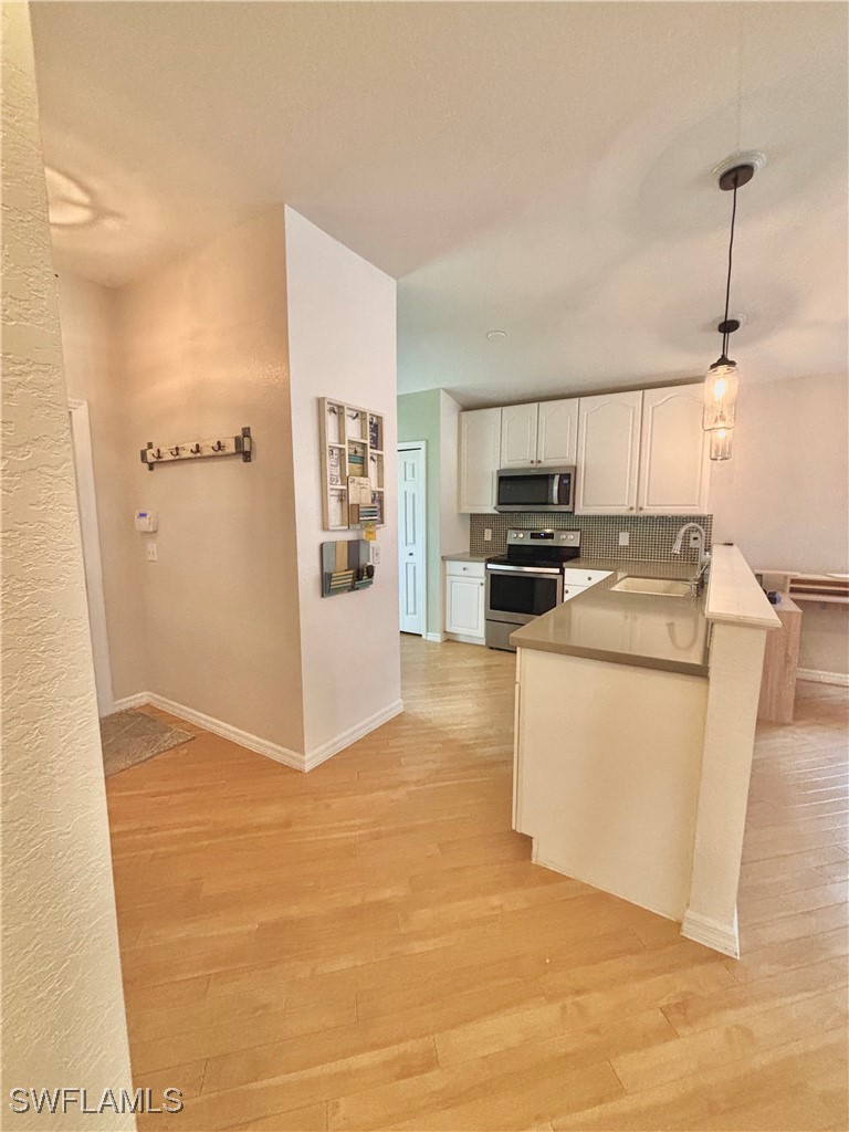 3 Bed SingleFamilyResidence for Sale in Calusa Palms, FL — photo 8