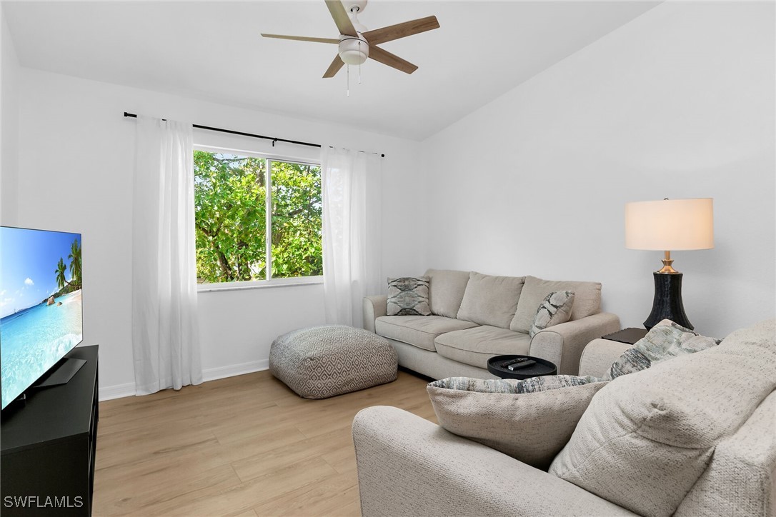 2 Bed Condominium for Sale in Naples, photo 8