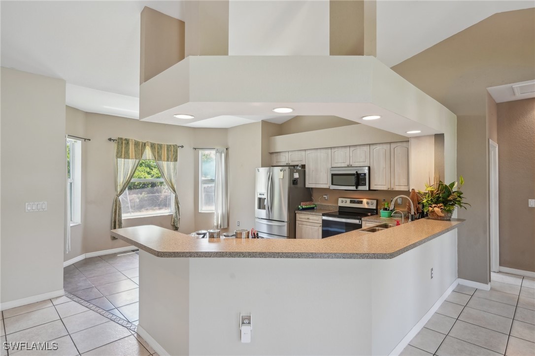 3 Bed SingleFamilyResidence for Sale in Lehigh Acres, FL — photo 8
