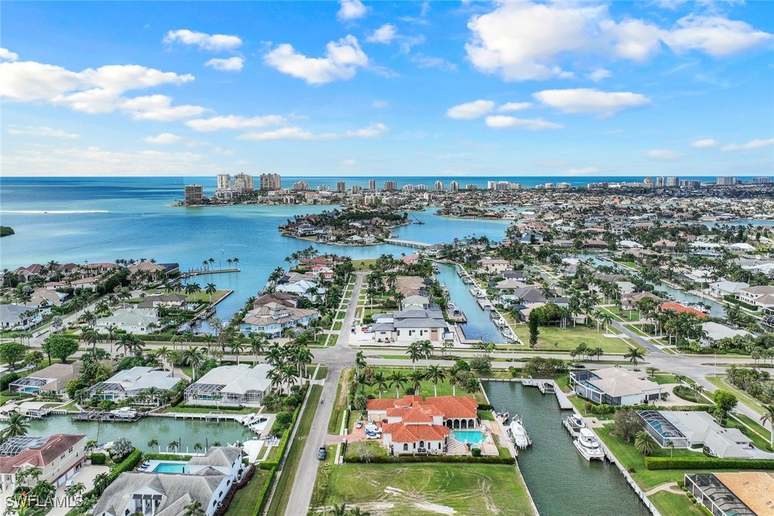 Waterfront Home for Sale in Marco Island, photo 8