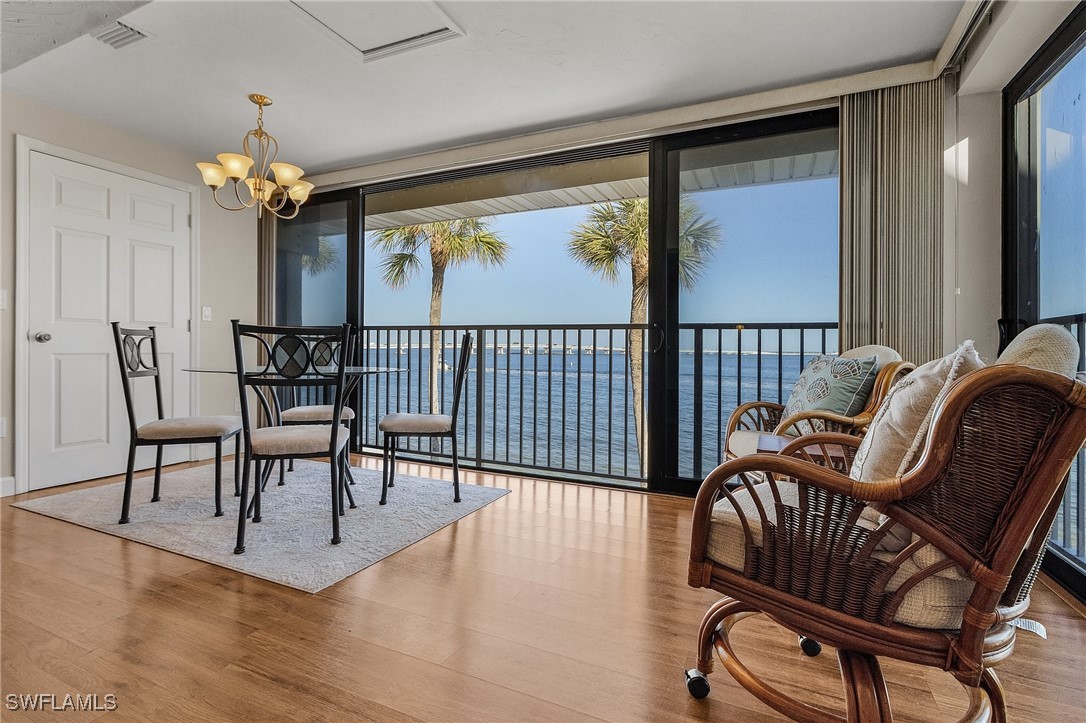1 Bed Waterfront Home for Sale in Sanibel, photo 8