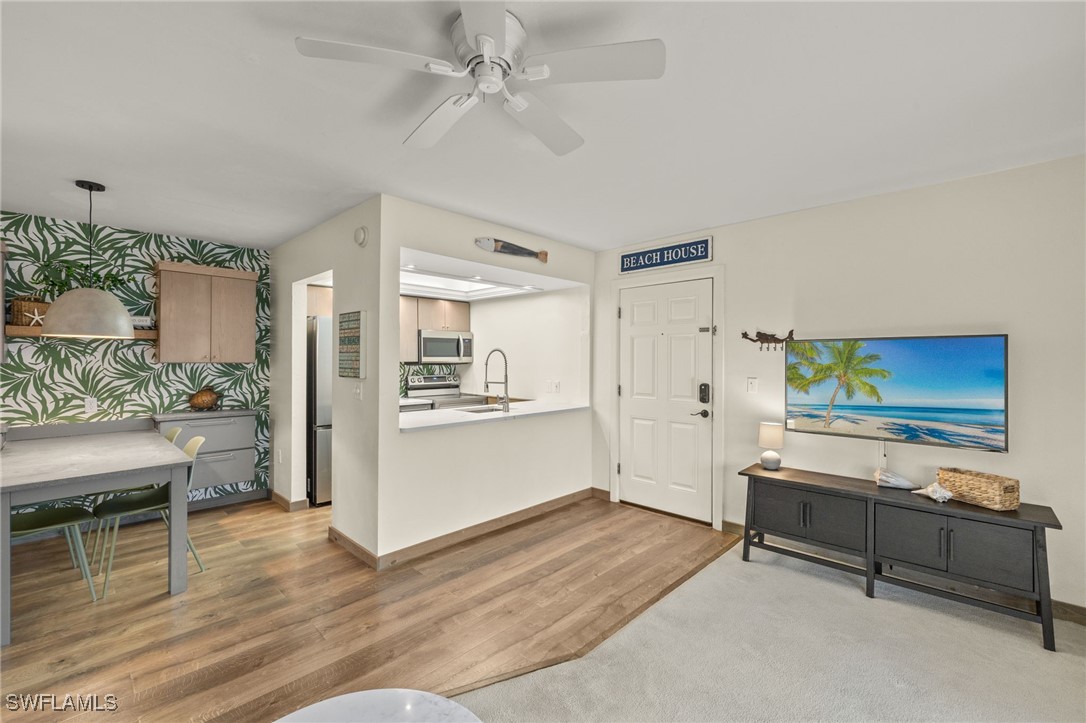 1 Bed Waterfront Home for Sale in Sanibel, photo 8