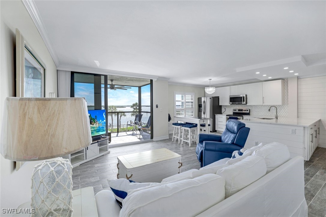 1 Bed Waterfront Home for Sale in Marco Island, FL, $529,000 — photo 8