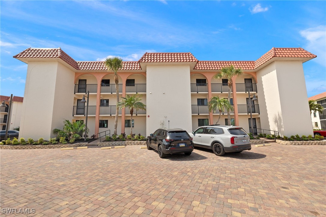 2 Bed Waterfront Home for Sale in Sanibel, photo 8