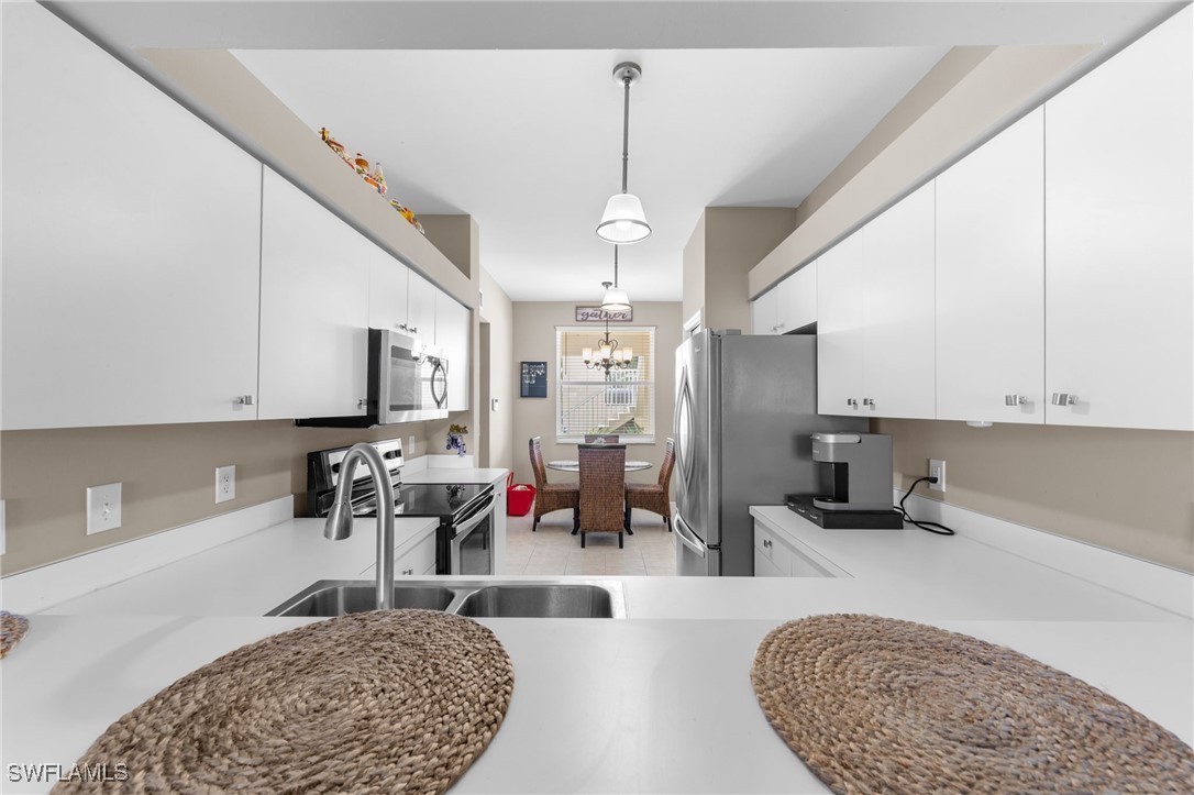 2 Bed Condominium for Sale in Stoneybrook, FL, $279,900 — photo 8