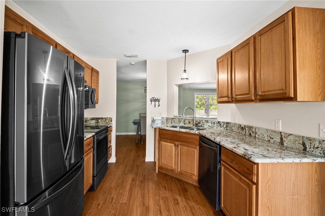 3 Bed SingleFamilyResidence for Sale in Alva, FL, $379,900 — photo 8