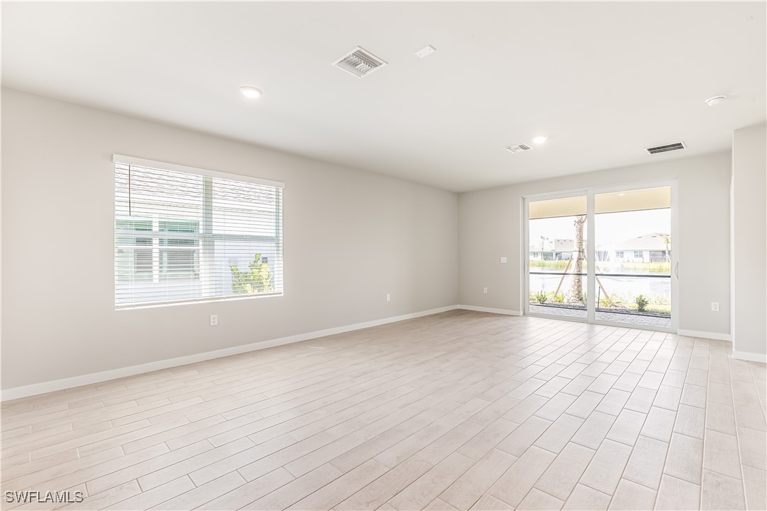 2 Bed Waterfront Home for Sale in Punta Gorda, photo 8