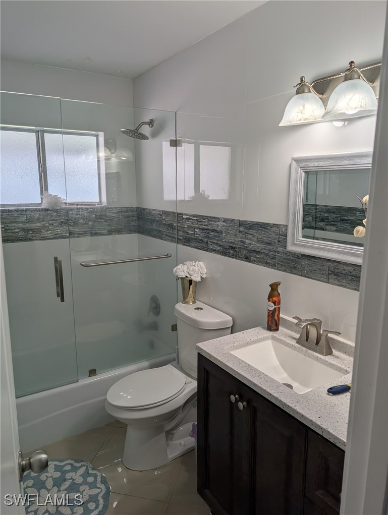 3 Bed SingleFamilyResidence for Sale in Wedgewood, FL — photo 8