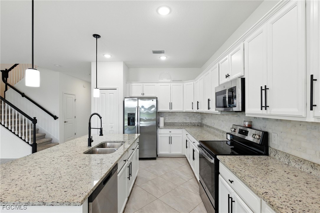 4 Bed Waterfront Home for Sale in Portico, FL, $380,000 — photo 8
