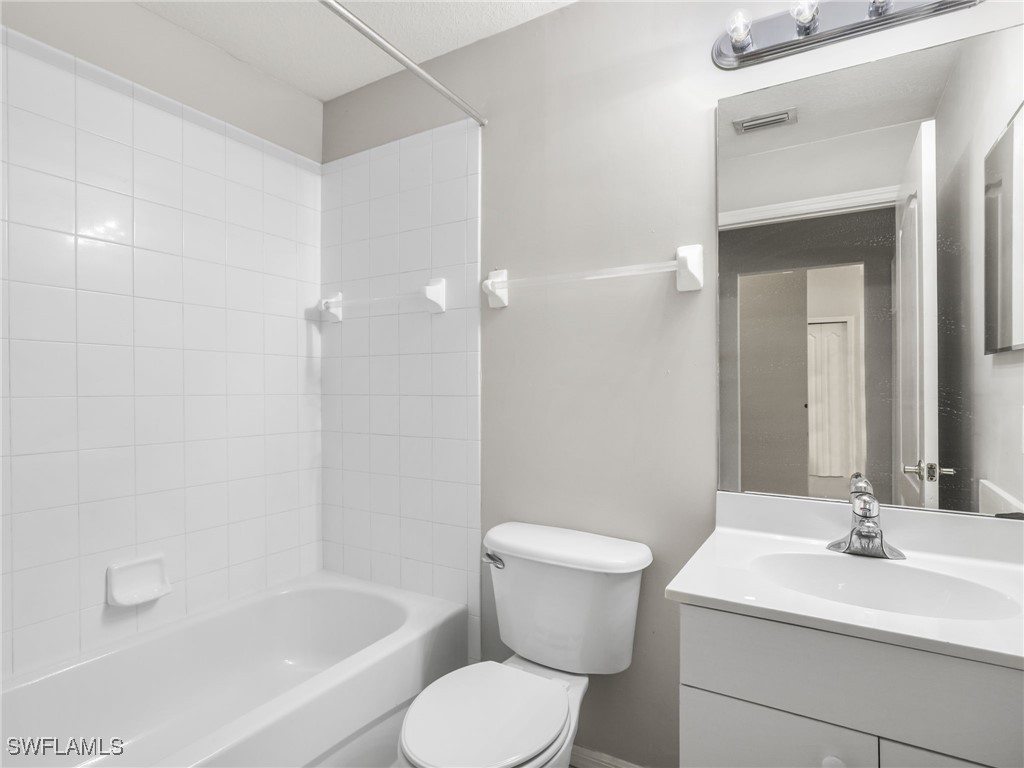 2 Bed Condominium for Sale in Barletta, FL, $259,900 — photo 8