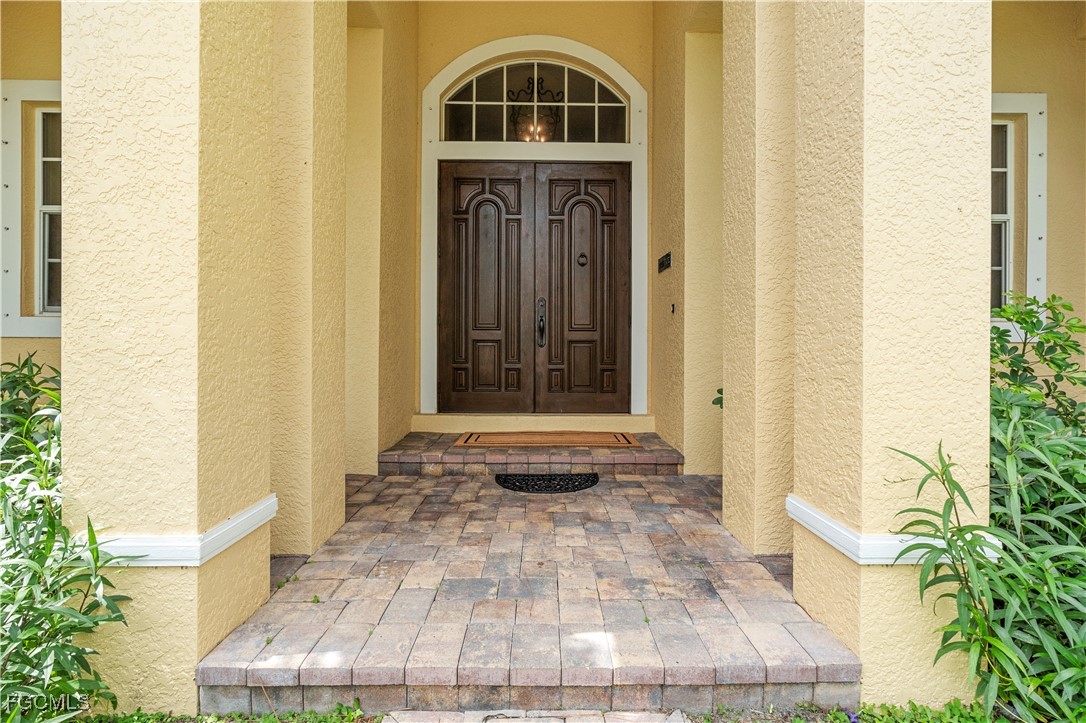 3 Bed Pool Home for Sale in Cape Coral, photo 8
