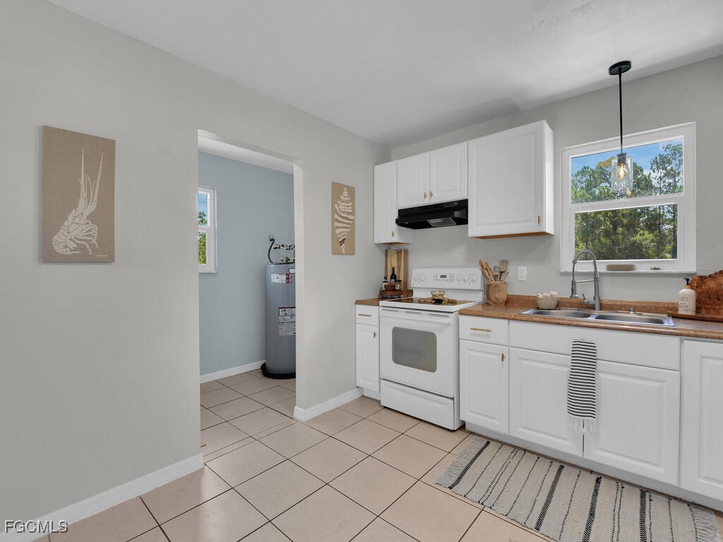 4 Bed SingleFamilyResidence for Sale in Lehigh Acres, photo 8