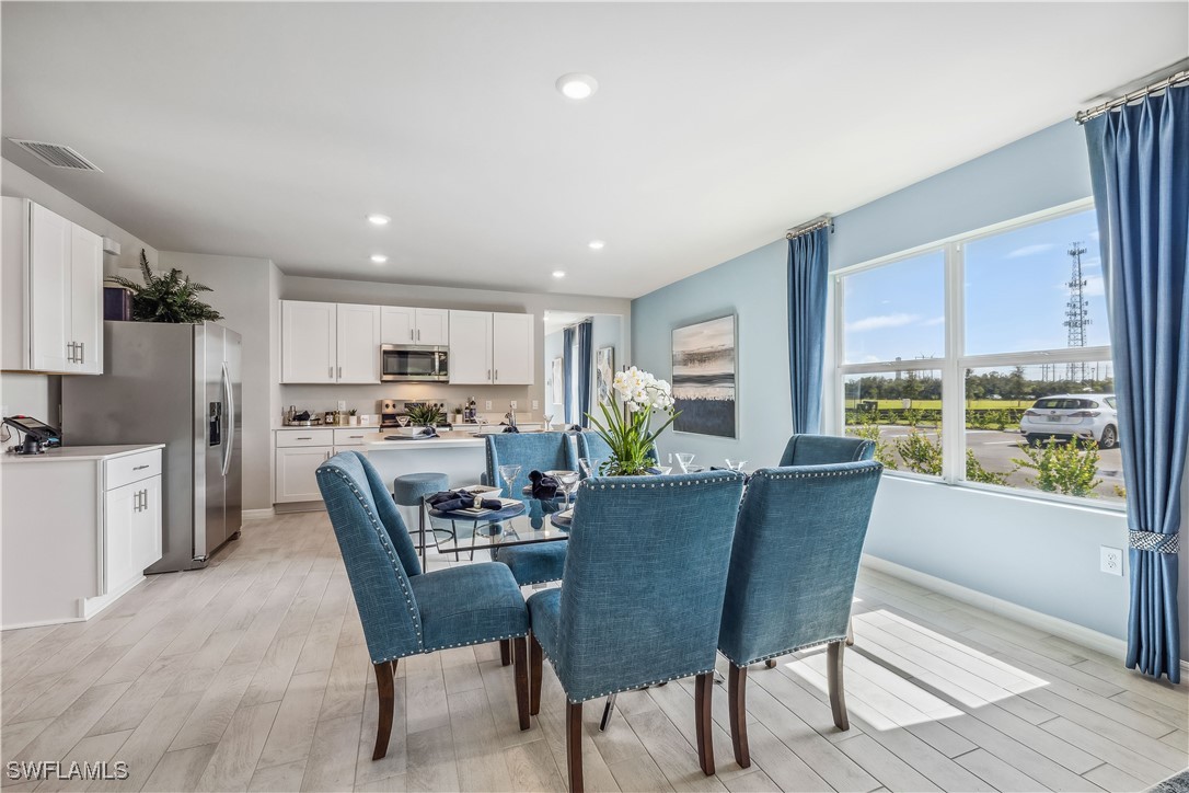 2 Bed Waterfront Home for Sale in Asher Park, photo 8