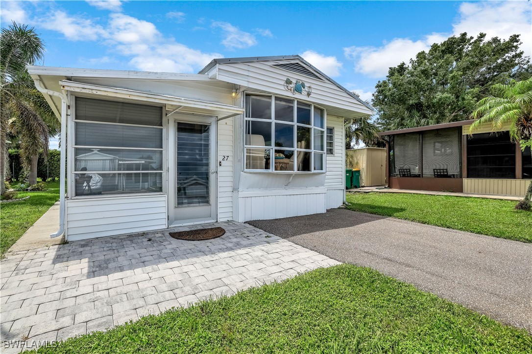 1 Bed ManufacturedHome for Sale in Naples, FL, $89,000 — photo 8