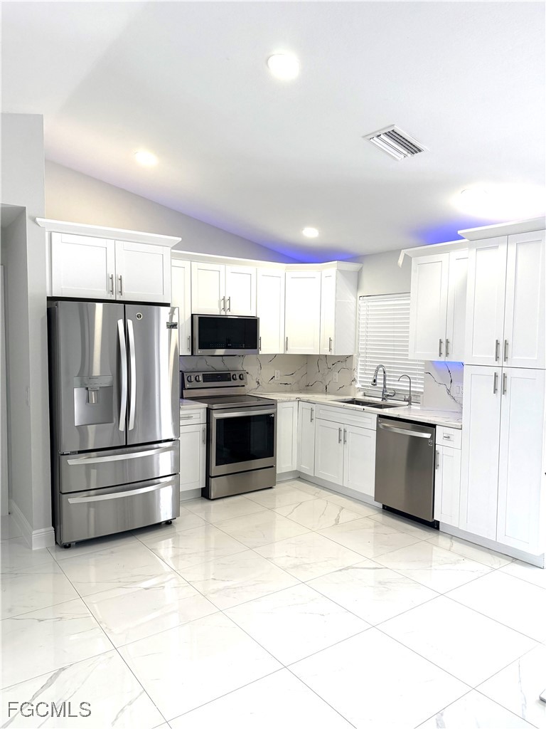 4 Bed SingleFamilyResidence for Sale in Lehigh Acres, FL — photo 8