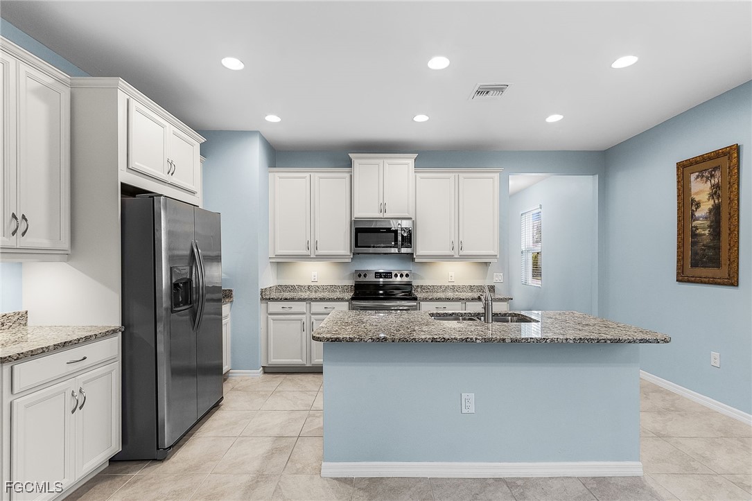 3 Bed SingleFamilyResidence for Sale in Alva, photo 8