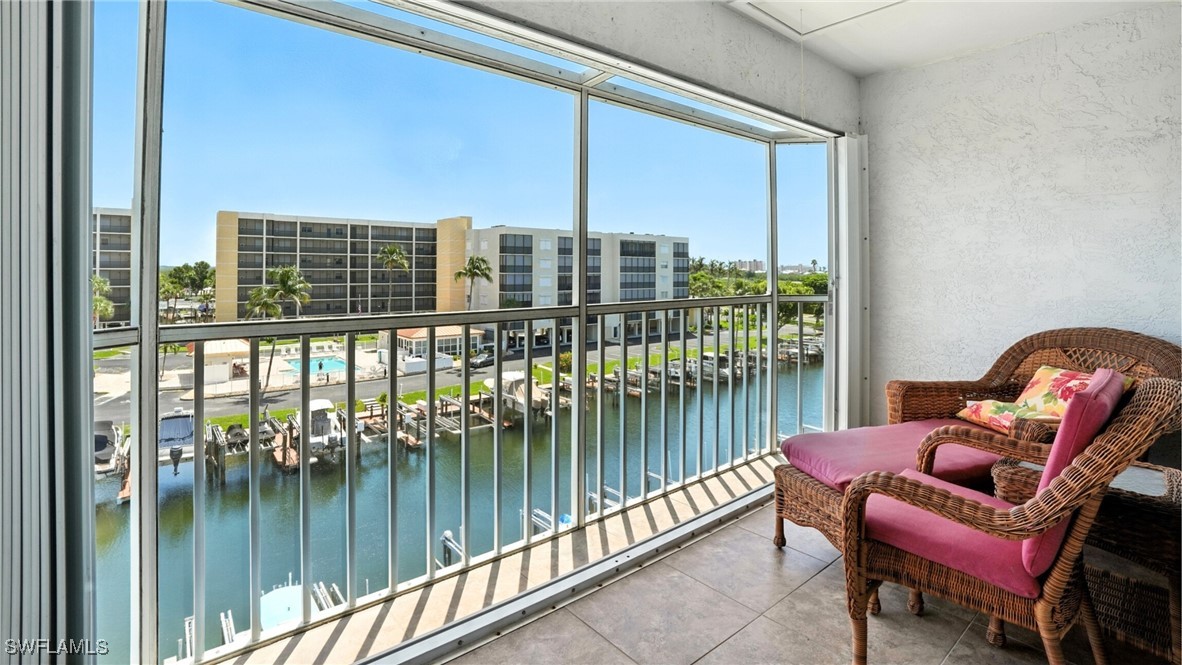 2 Bed Waterfront Home for Sale in Fort Myers Beach, FL — photo 8