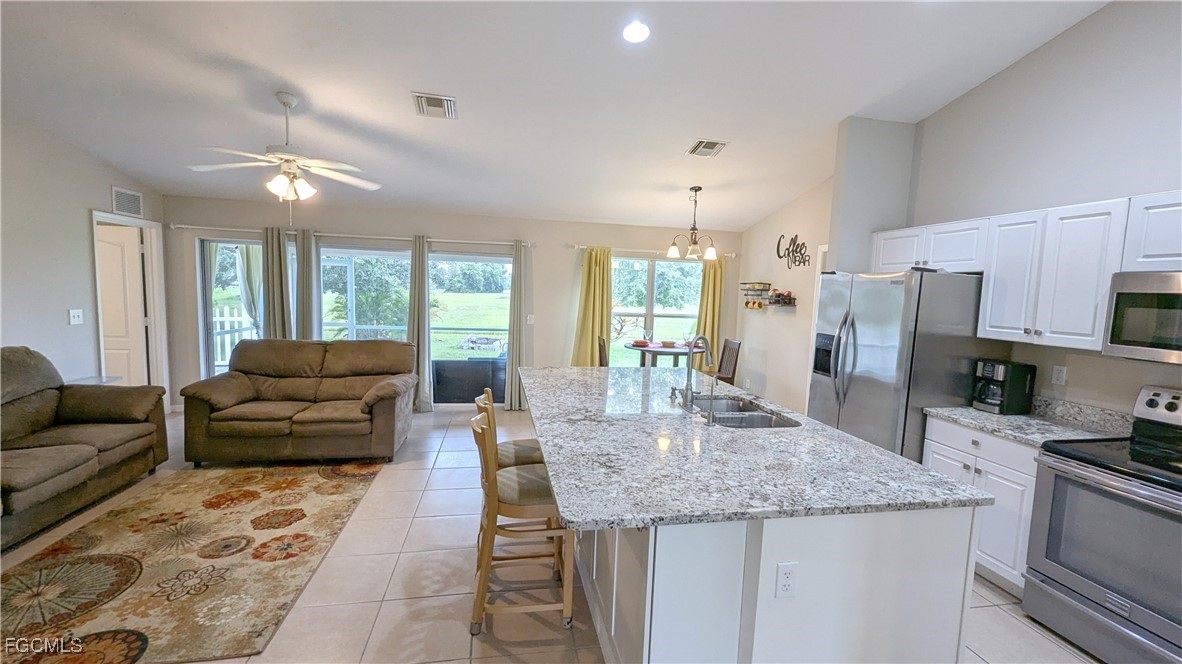 3 Bed SingleFamilyResidence for Sale in Cape Coral, FL — photo 8