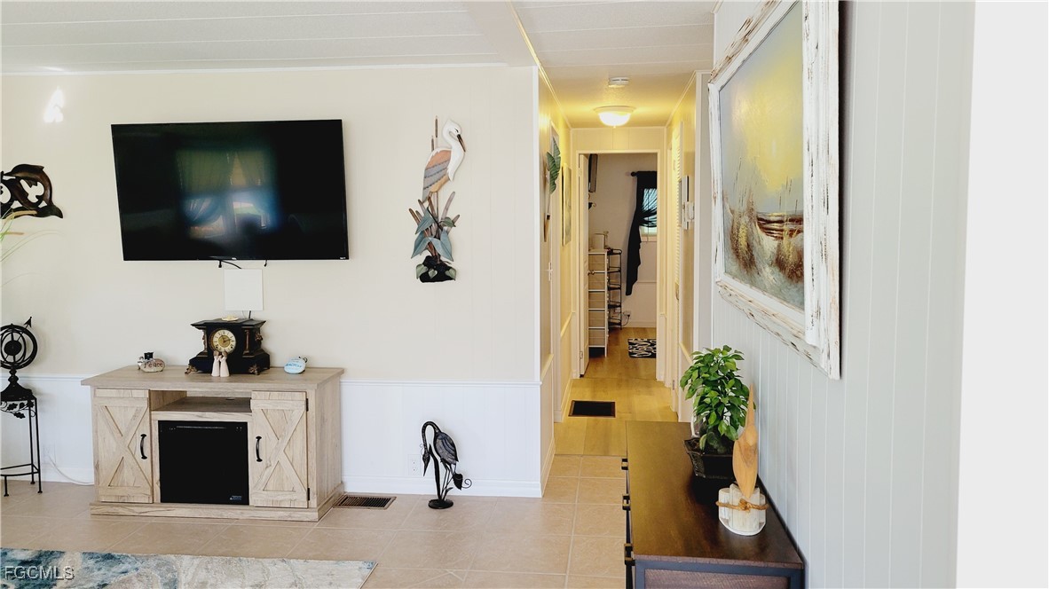 2 Bed ManufacturedHome for Sale in Fort Myers, photo 8