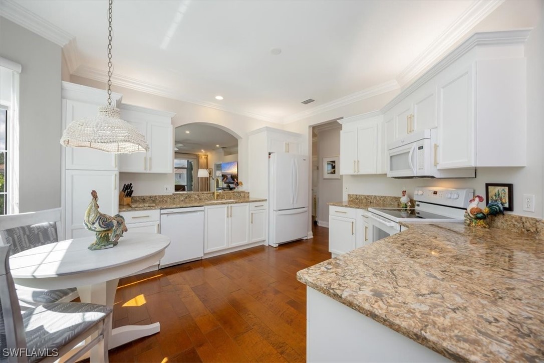 2 Bed Condominium for Sale in Naples, photo 8