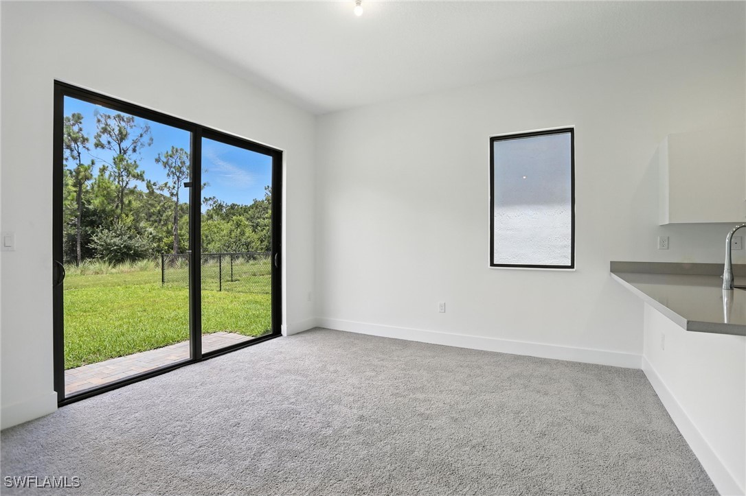 3 Bed SingleFamilyResidence for Sale in Silverwood, FL — photo 8