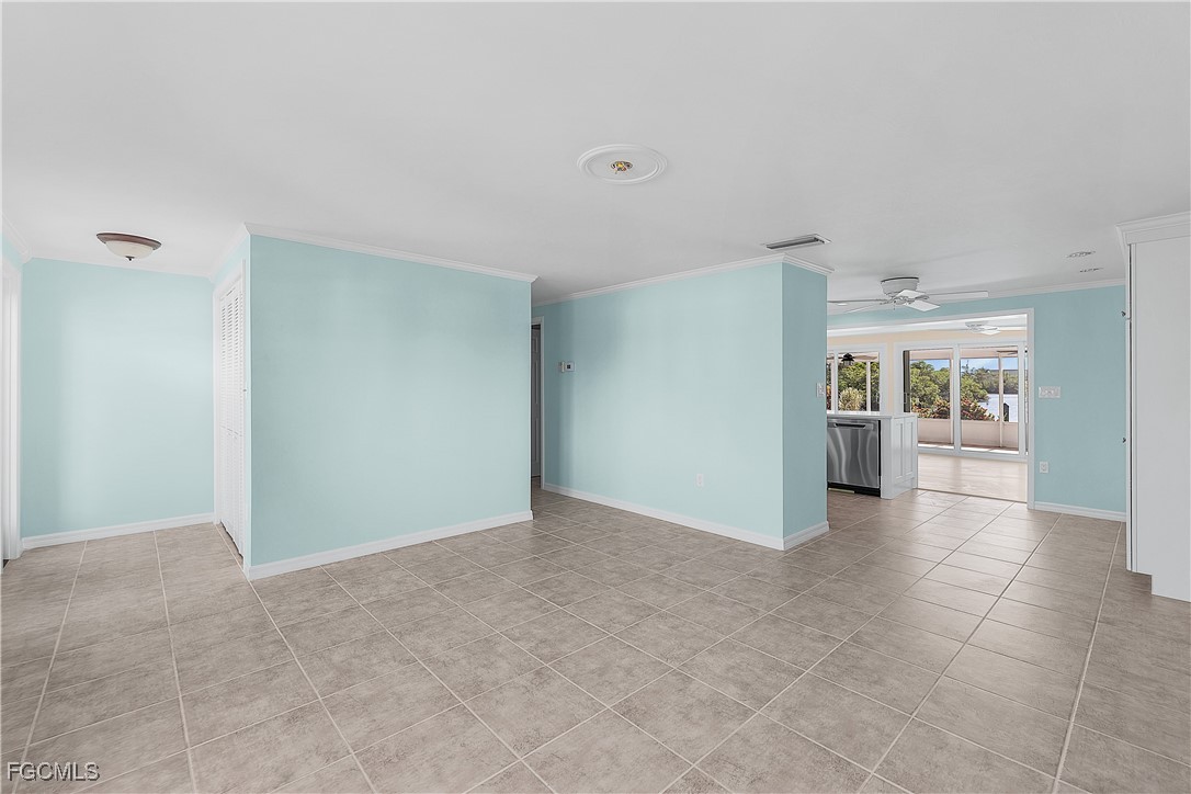 2 Bed Waterfront Home for Sale in Bokeelia, photo 8