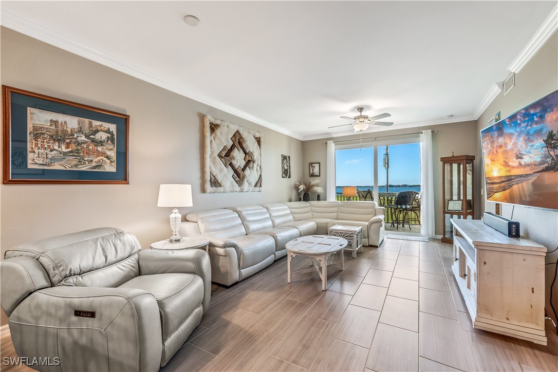 2 Bed Waterfront Home for Sale in Punta Gorda, FL — photo 8