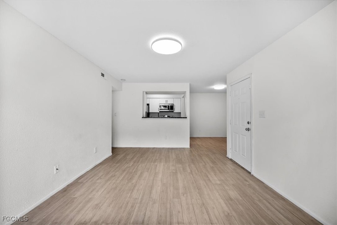 2 Bed Condominium for Sale in Village Creek, photo 8
