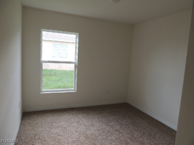 4 Bed SingleFamilyResidence for Sale in Cape Coral, photo 8