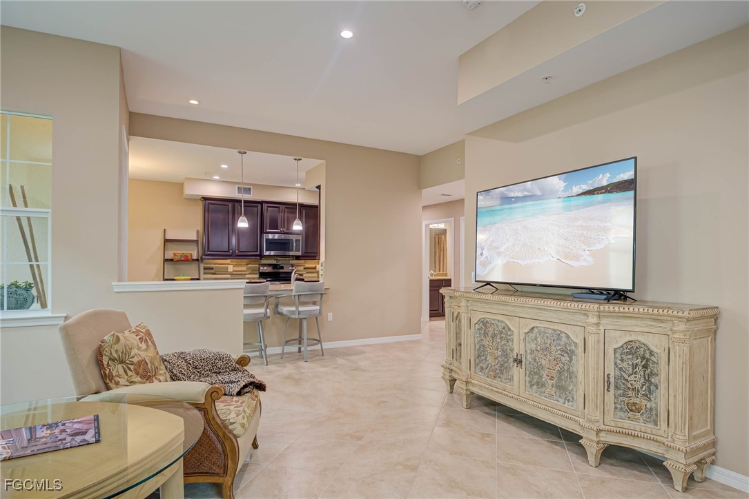 2 Bed Condominium for Sale in Sorrento, photo 8
