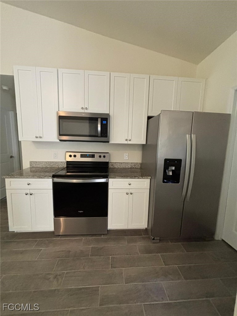 4 Bed SingleFamilyResidence for Sale in Lehigh Acres, photo 8