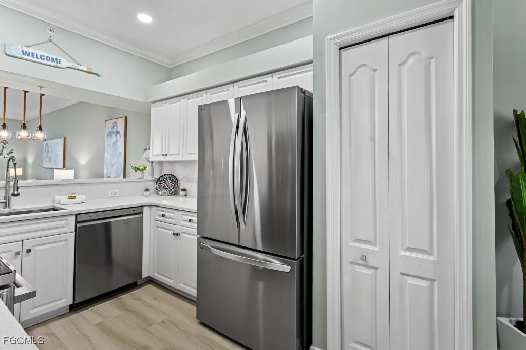2 Bed Waterfront Home for Sale in Barletta, FL, $299,000 — photo 8