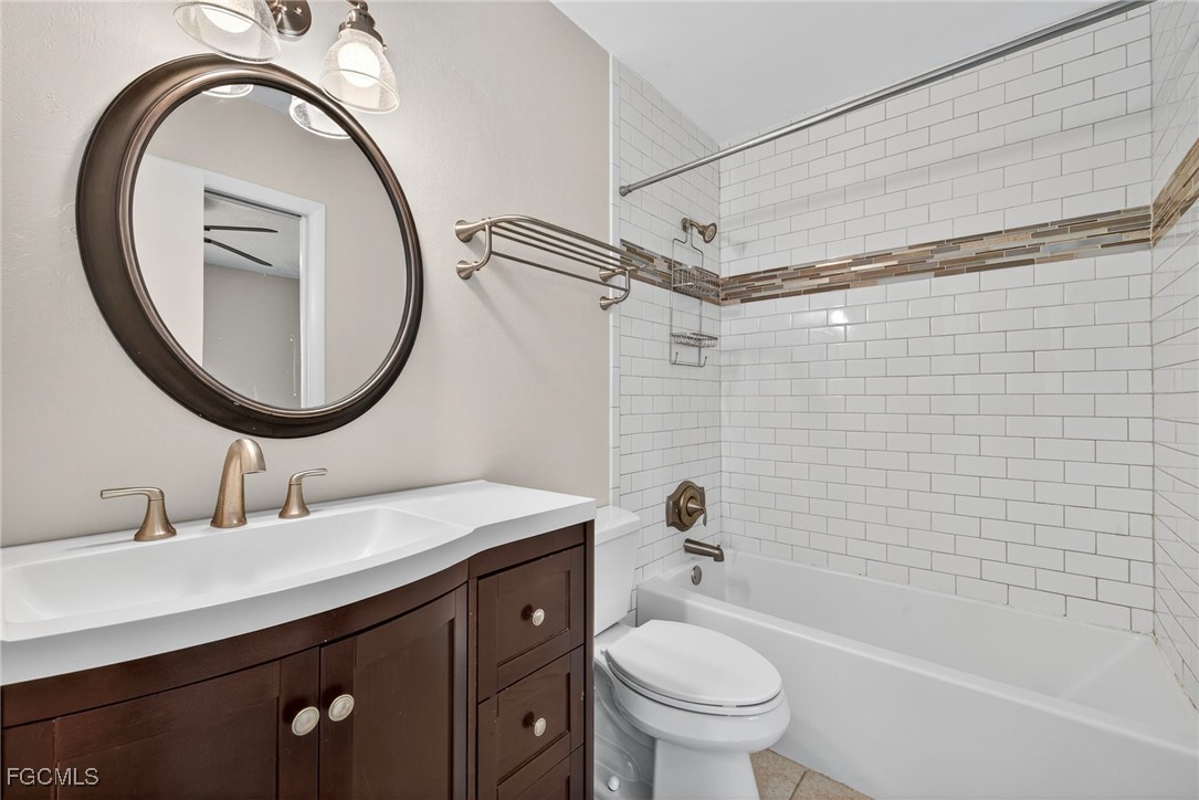 2 Bed Condominium for Sale in Provincetown, FL, $150,000 — photo 8