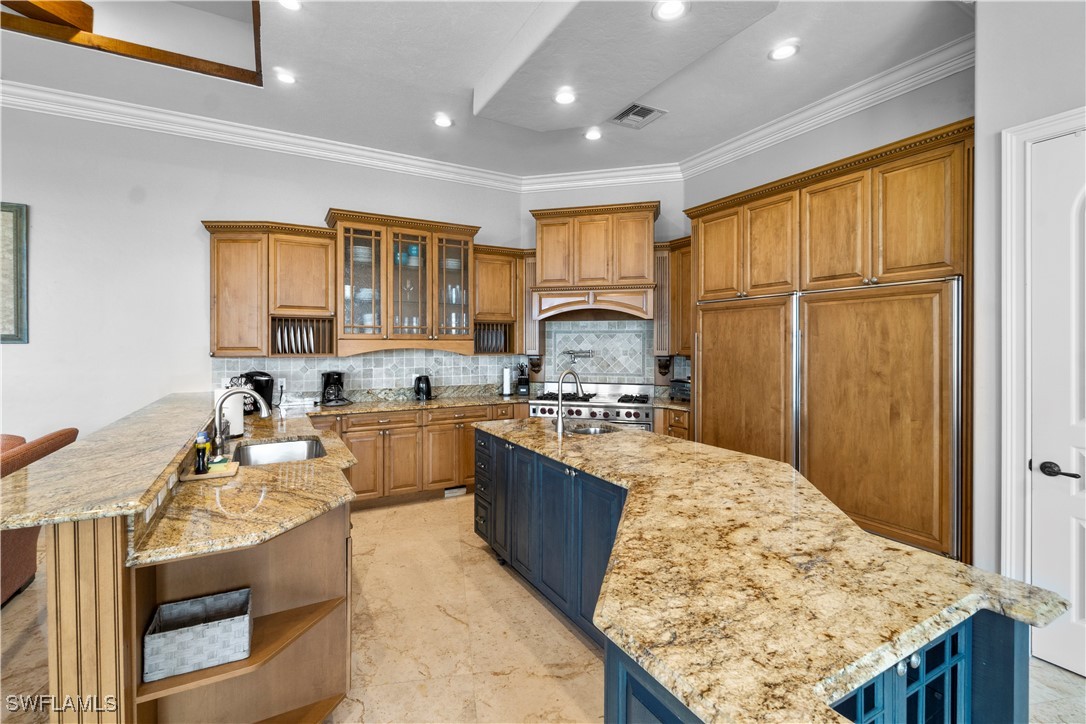 5 Bed Pool Home for Sale in Marco Island, photo 8