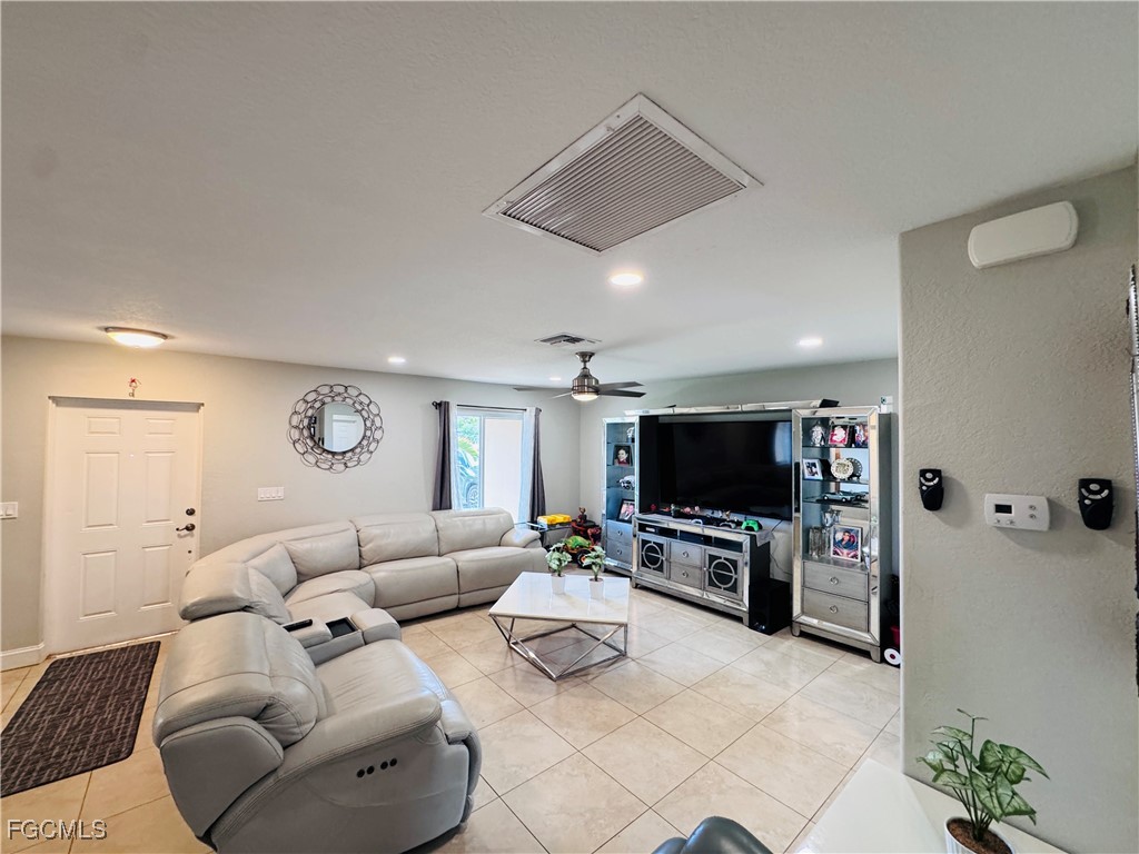 3 Bed SingleFamilyResidence for Sale in Cape Coral, FL — photo 8