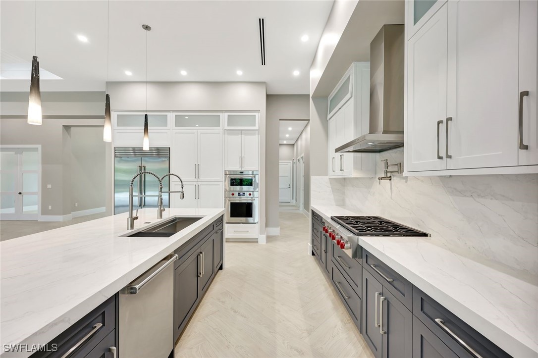5 Bed Pool Home for Sale in Four Seasons, photo 8