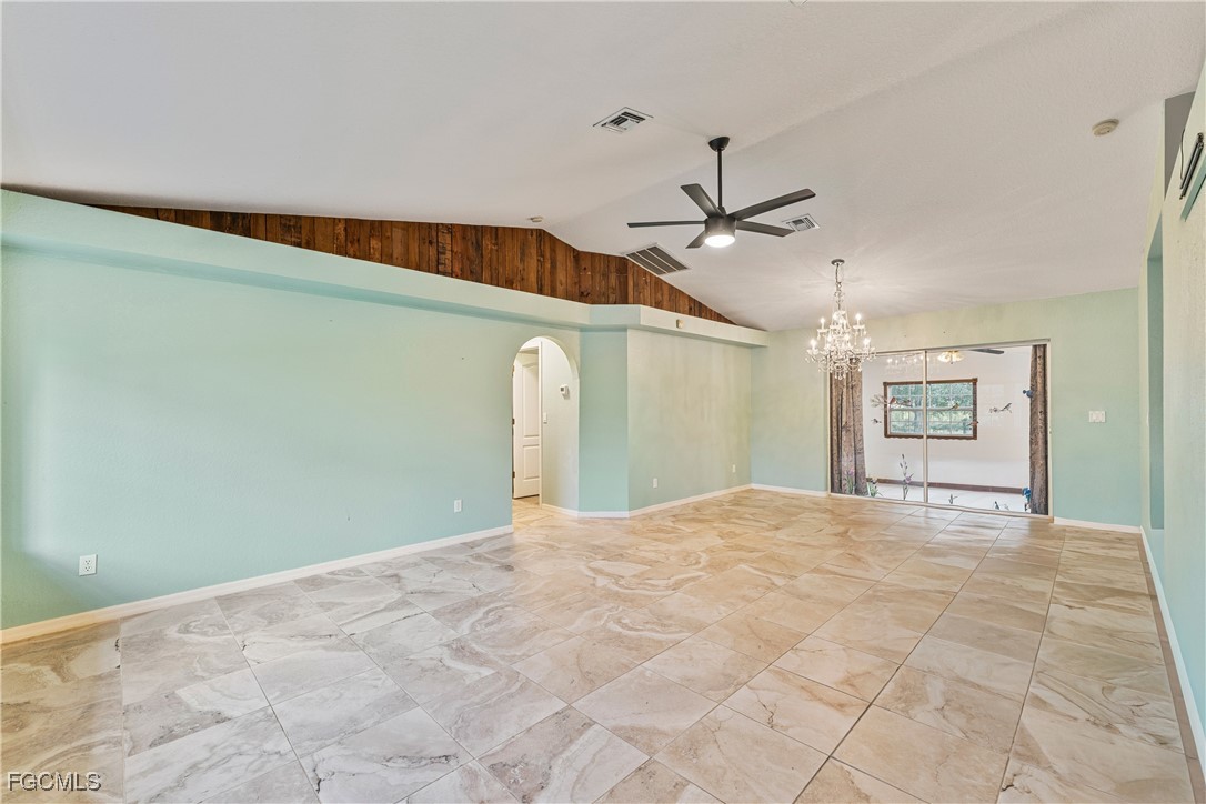 3 Bed SingleFamilyResidence for Sale in North Fort Myers, photo 8