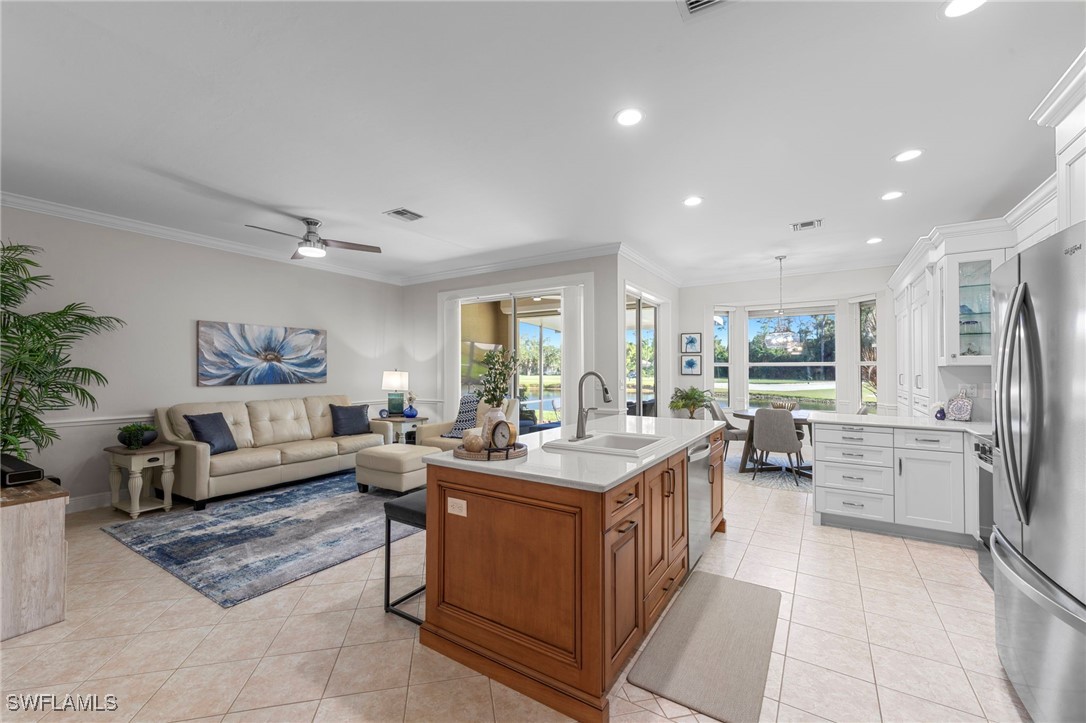2 Bed Waterfront Home for Sale in Stoneybrook, FL — photo 8