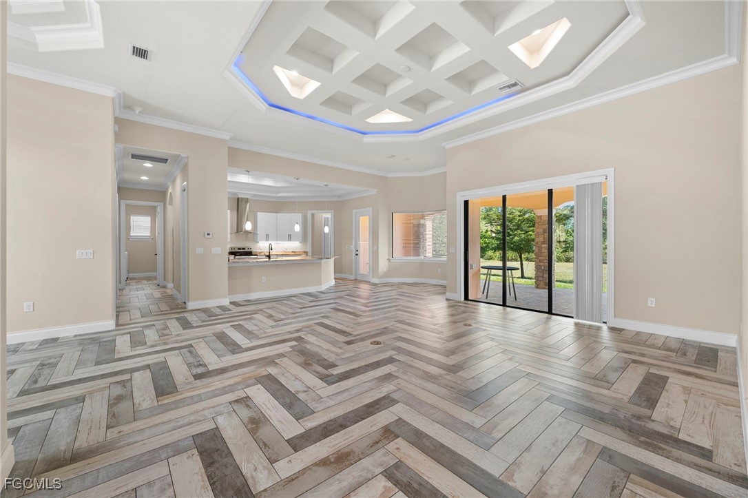 3 Bed SingleFamilyResidence for Sale in Lehigh Acres, photo 8