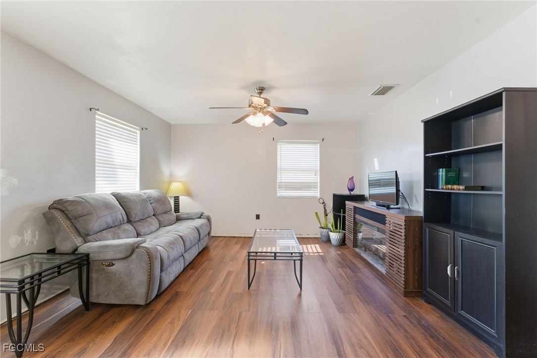 3 Bed SingleFamilyResidence for Sale in Cape Coral, FL — photo 8