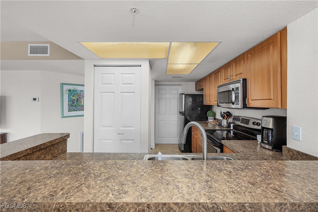2 Bed Waterfront Home for Sale in Bokeelia, photo 8