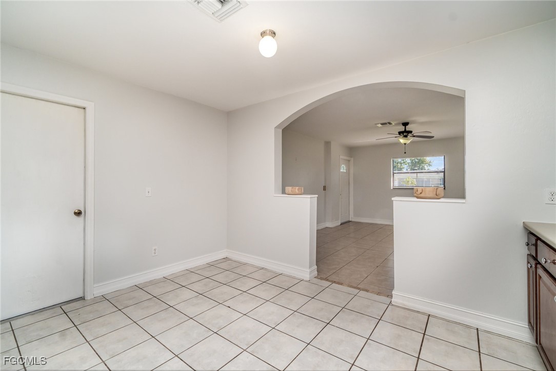 3 Bed SingleFamilyResidence for Sale in Fort Myers, photo 8