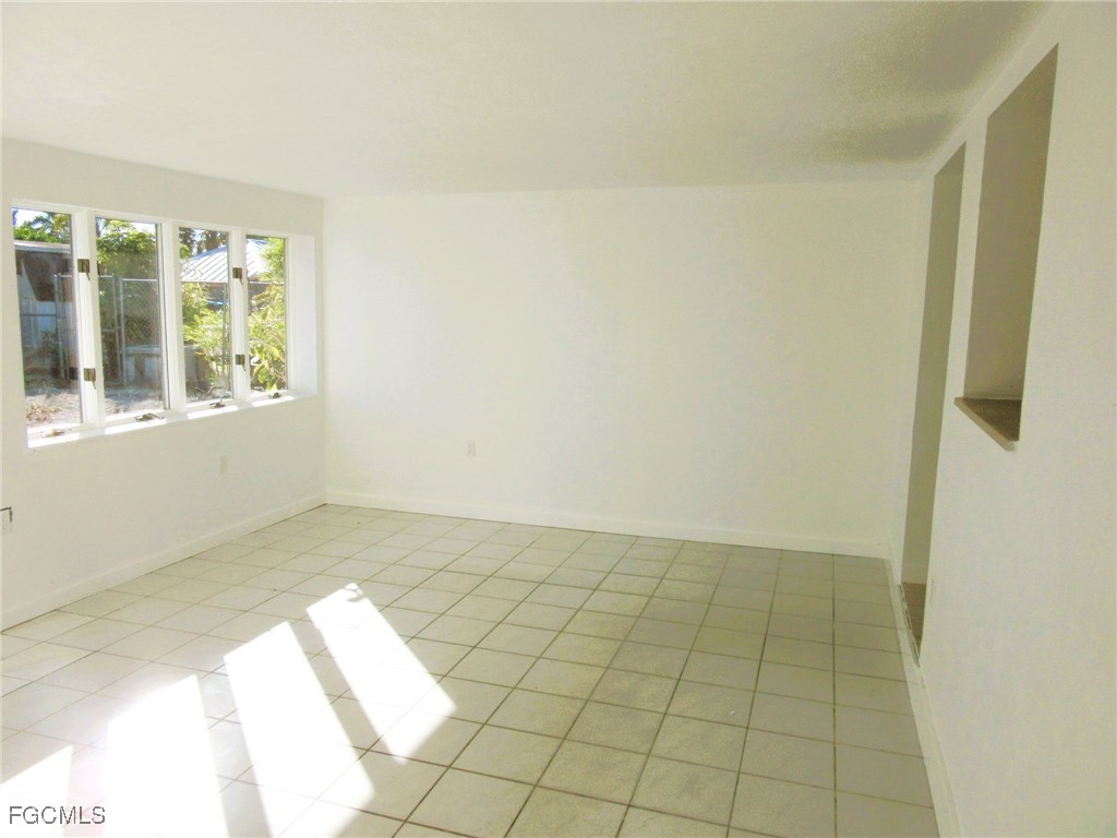3 Bed Waterfront Home for Sale in Gulf Shores, photo 8