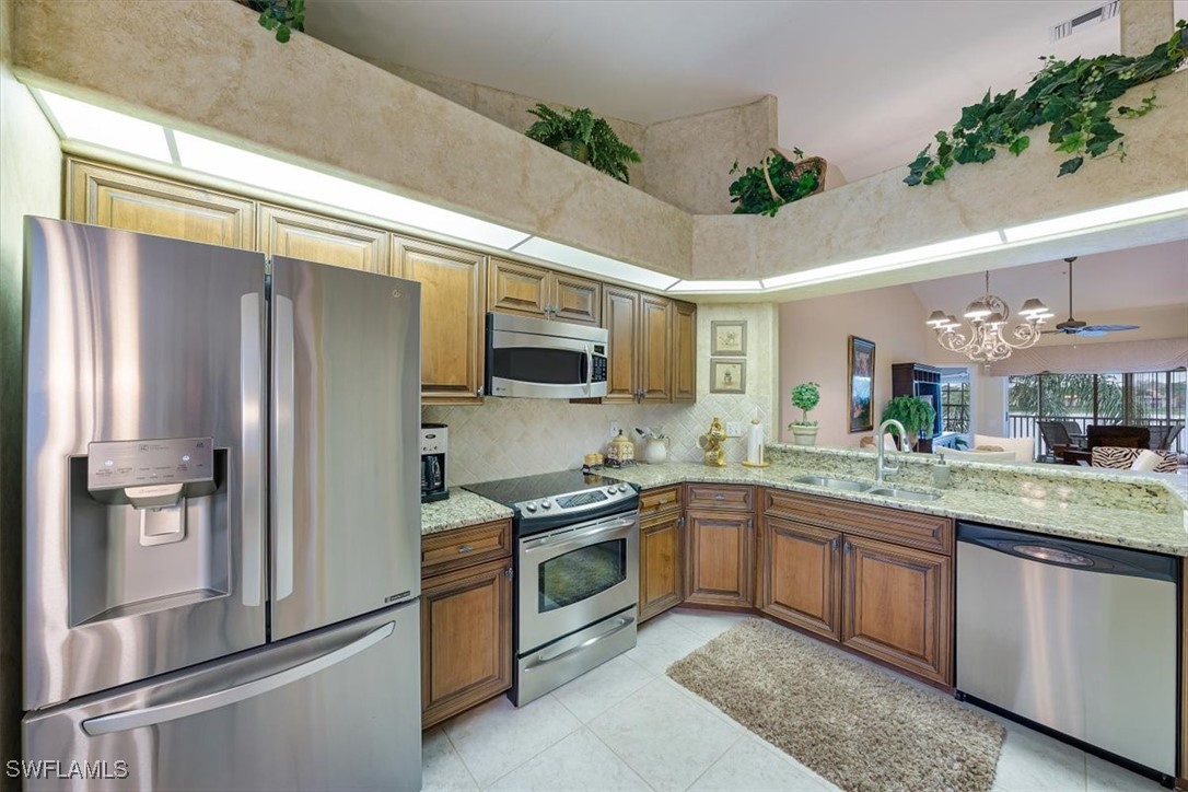 3 Bed Waterfront Home for Sale in Amberley Court, photo 8
