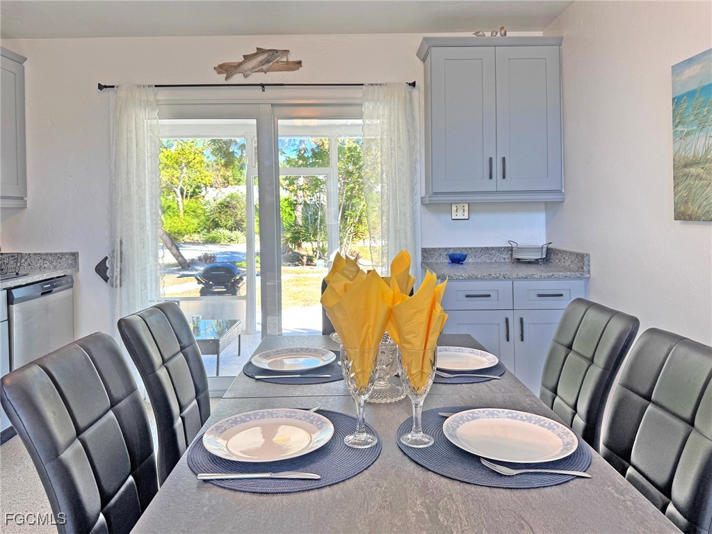 1 Bed Duplex for Sale in Sanibel Shores, photo 8