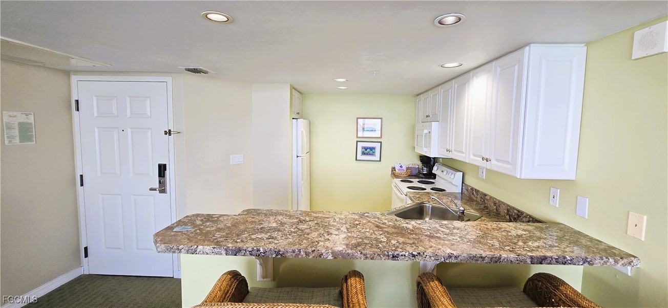 1 Bed Waterfront Home for Sale in Fort Myers Beach, FL — photo 8